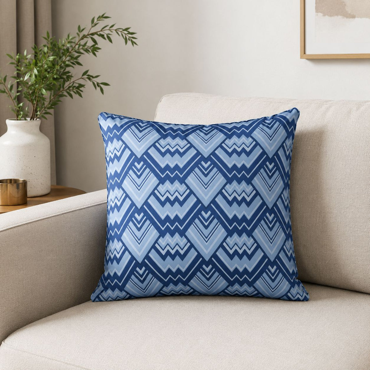 CHEVRON PRINTED CUSHION
