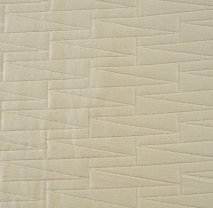 ZIG-ZAG EMBOSSED COTTON BEDSPREAD